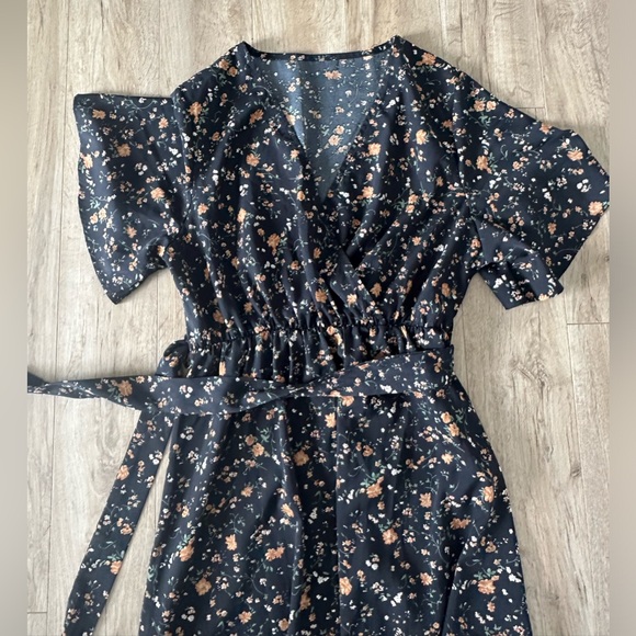 SHEIN Dress - Picture 2 of 2